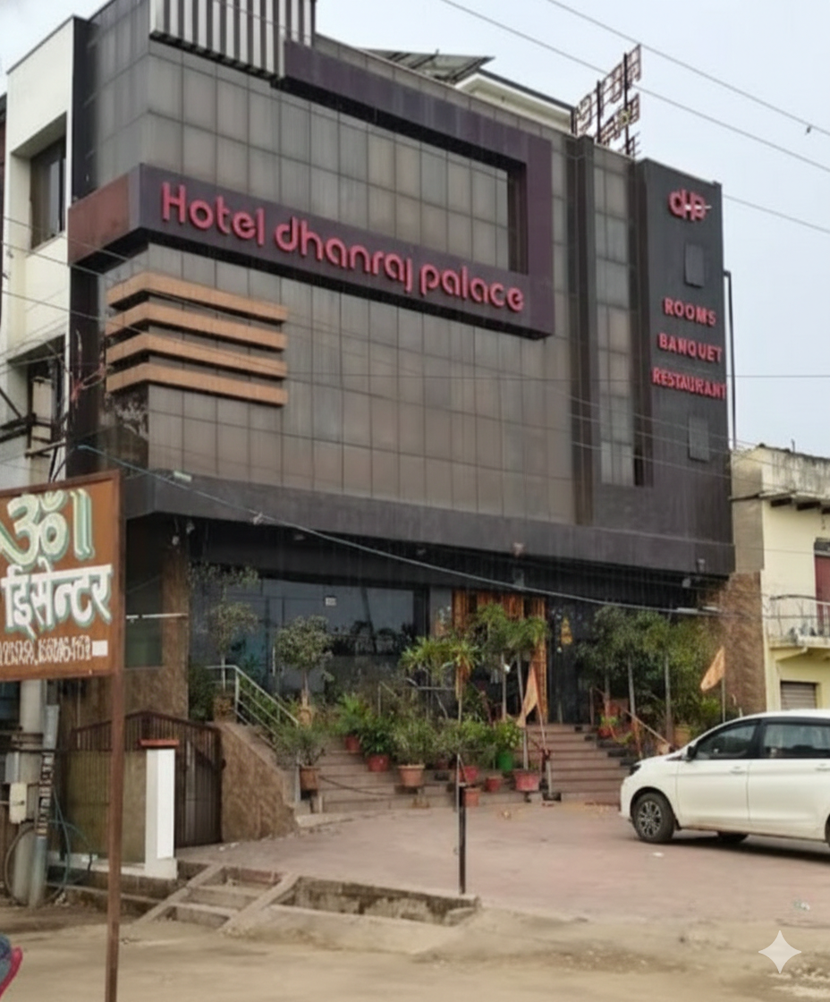 Hotel Dhanraj Palace